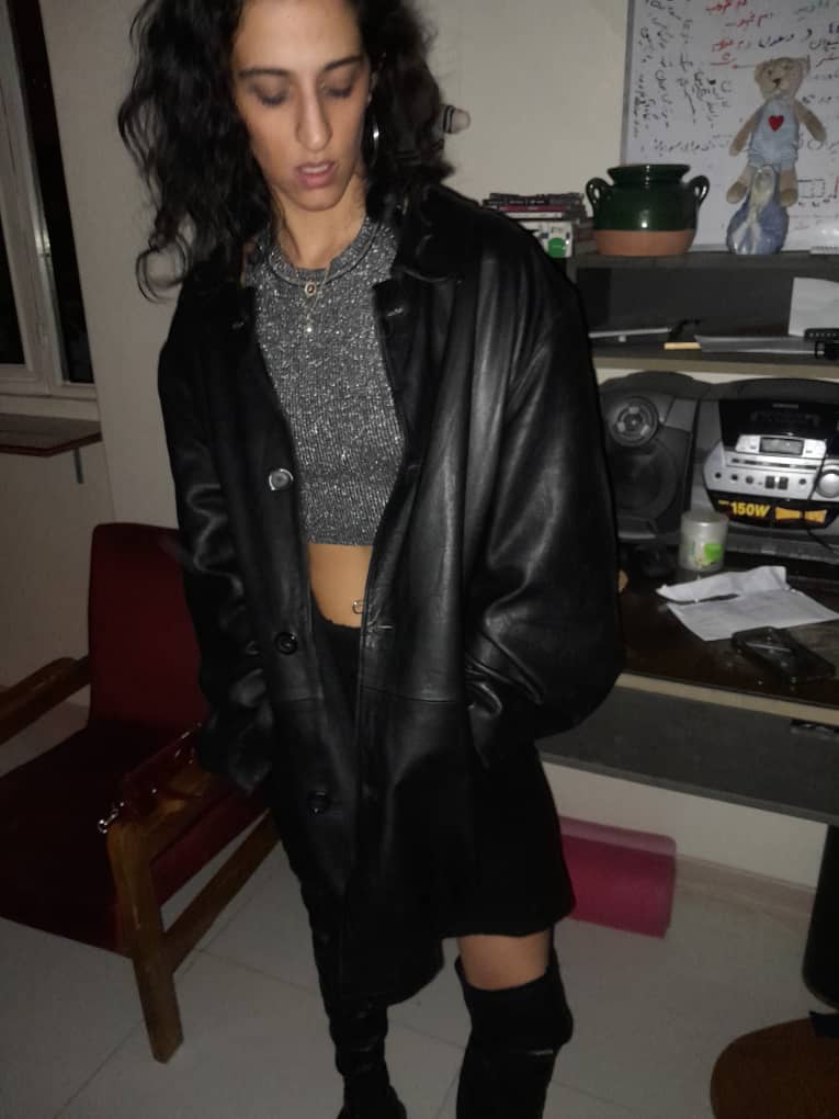 کت چرم - نما ۳