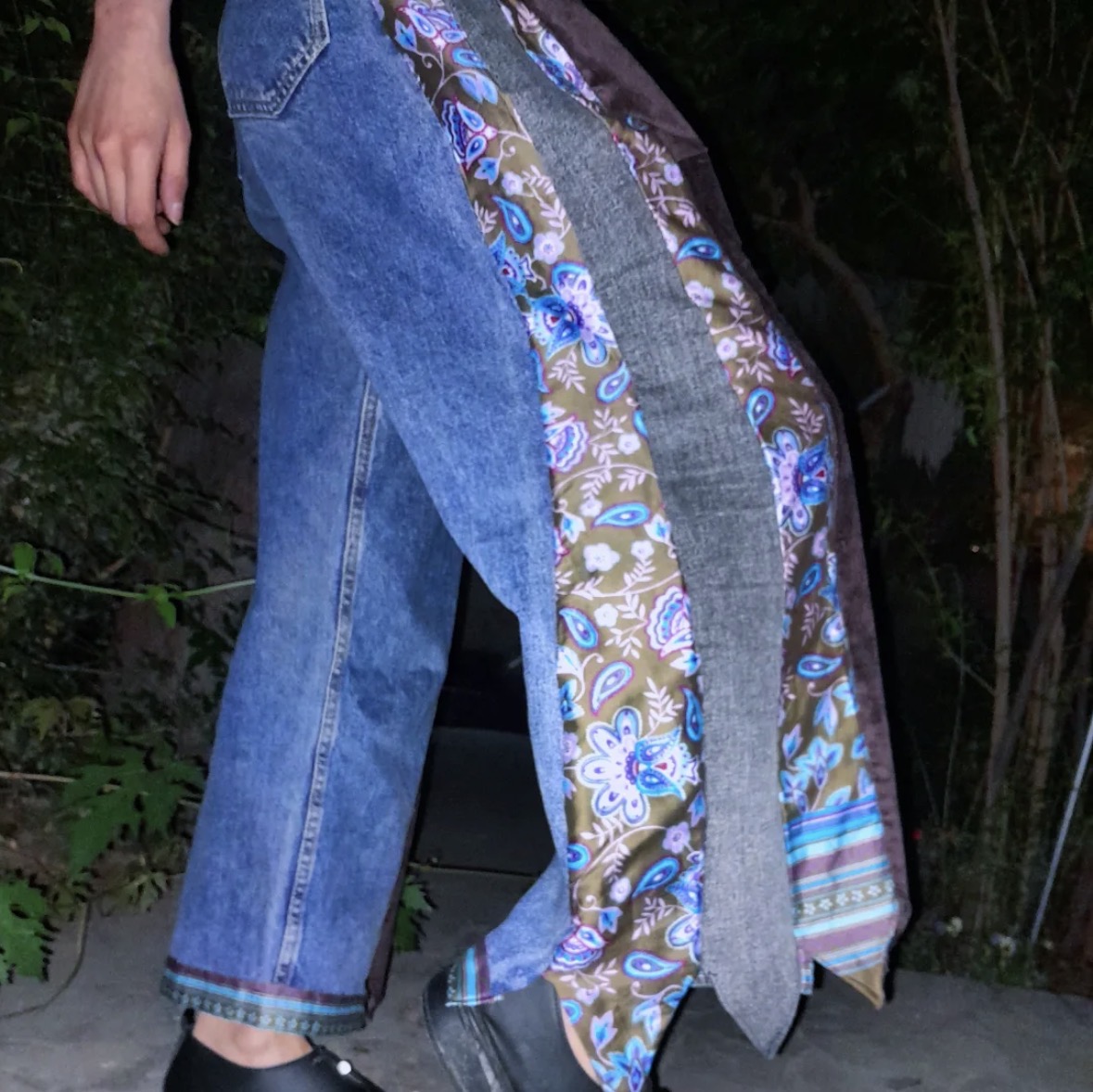 شلوار کراواتی - نما ۱