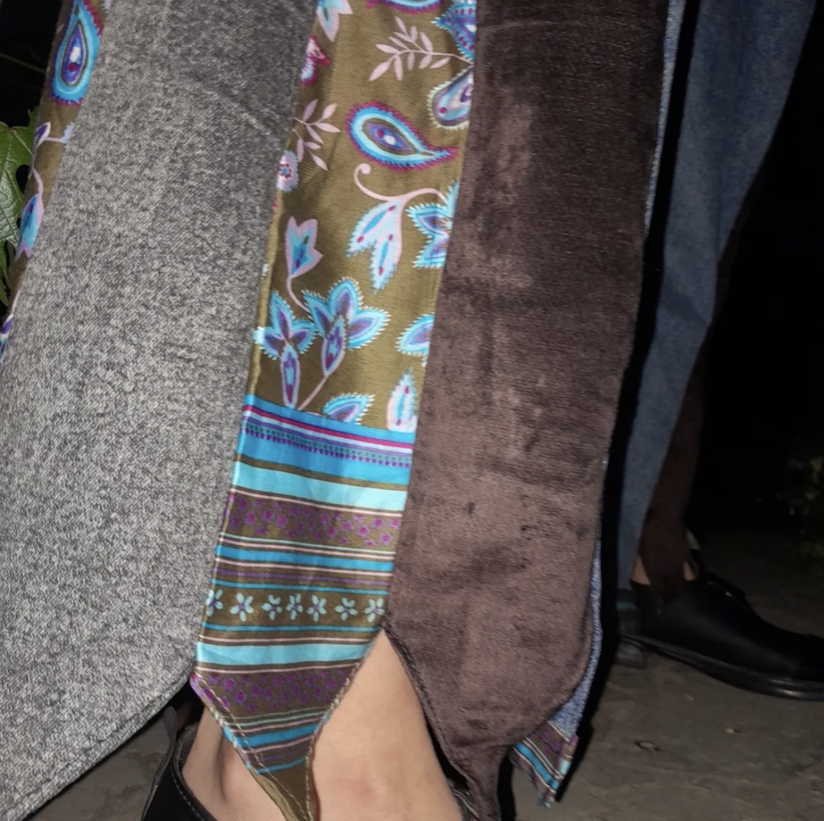 شلوار کراواتی - نما ۴